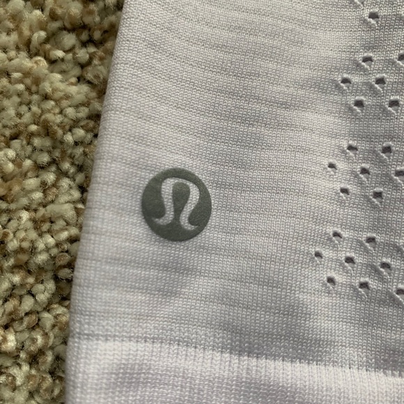 White Lulu tank - Picture 4 of 4